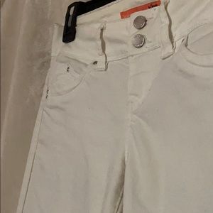 White ankle length pants